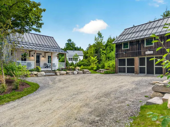 494-498 Goodaleville Road, Jamaica, VT 05343