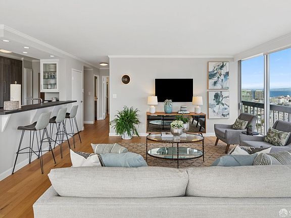 2nd image of 1998 Broadway St #1607