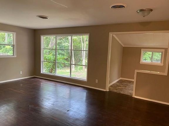 5th image of 1707 Sylvan Dr