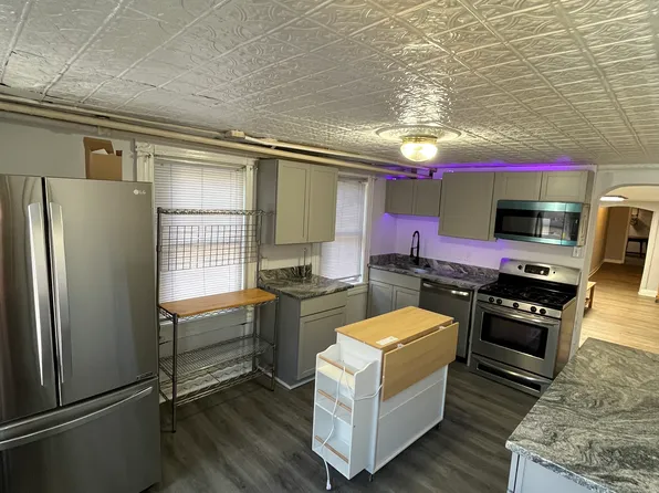 118 S Washington St APT 1, Baltimore, MD 21231