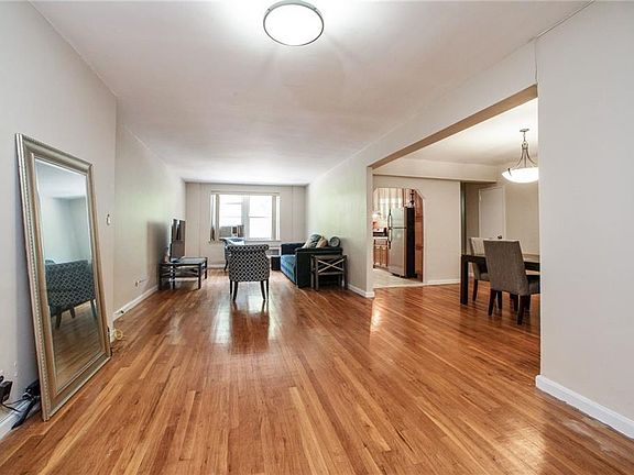 5th image of 440 Warburton Ave APT 3B