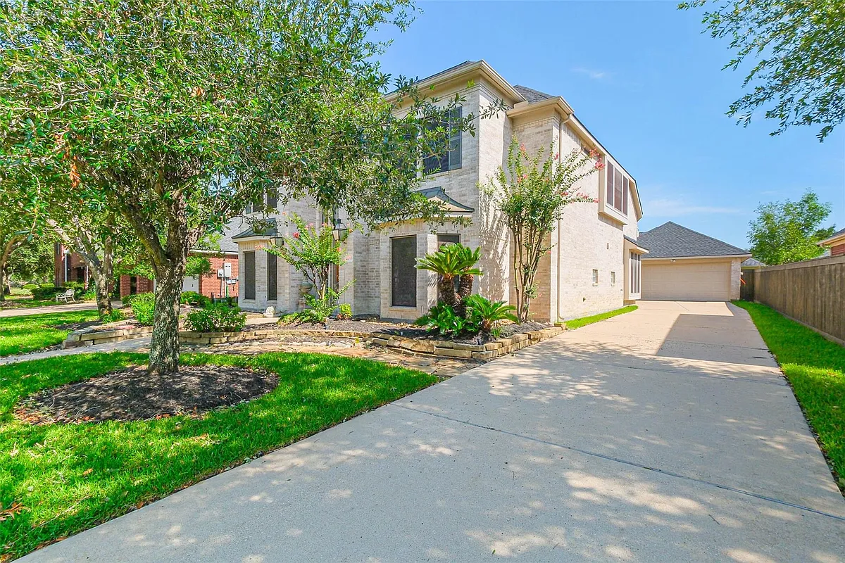 Building Photo - 12411 Santiago Cove Ln