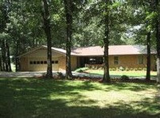 305 Glenwood Cir, Cassville, MO 65625