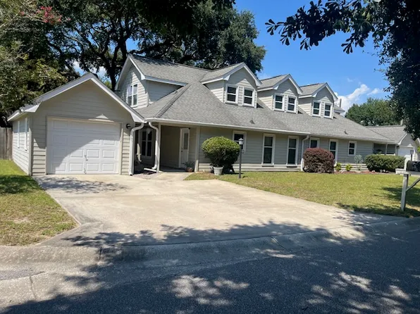 662 Poaug Ln, Mount Pleasant, SC 29464