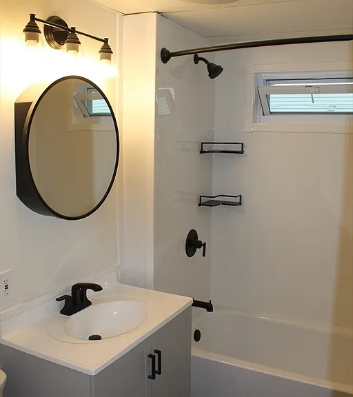 415 Commercial St #1 — Photo 5