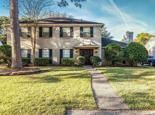 5934 Pebble Springs Dr, Houston, TX 77066