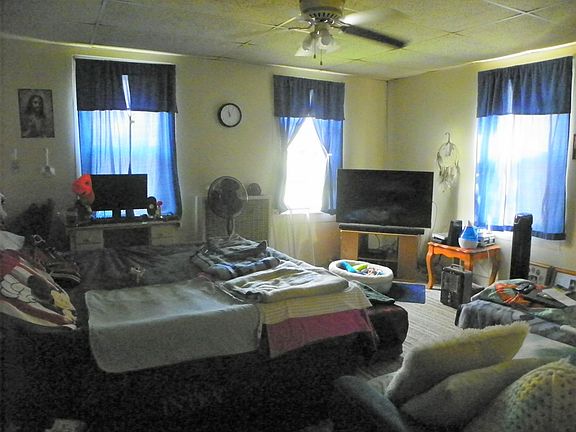 2nd image of 431 E Main St