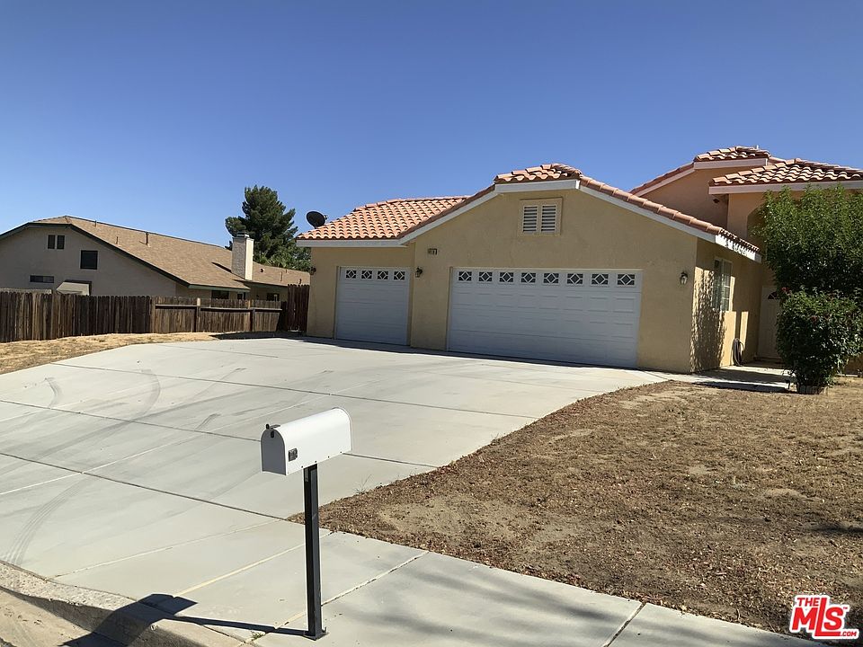 1st image of 14116 Montecito Ln