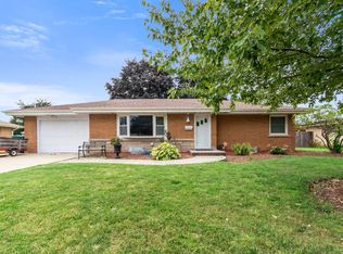 809 Winthrop Ave, Joliet, IL 60435