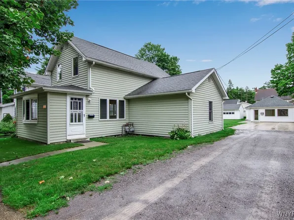 1411 Exchange St, Alden, NY 14004