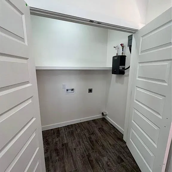 1417 Hibiscus Ave #4 — Photo 5