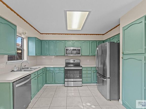 4th image of 3160 Banburg Dr