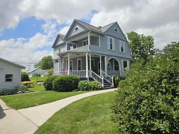335 North Monroe Street, Waterloo, WI 53594