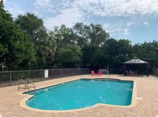 701 S Madison Ave APT 422, Clearwater, FL 33756