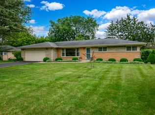 1 Drake Ter, Prospect Heights, IL 60070