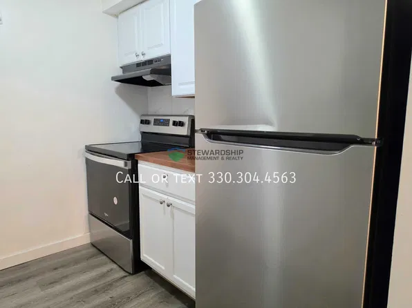 372 Oak Manor Ave NE, Massillon, OH 44646