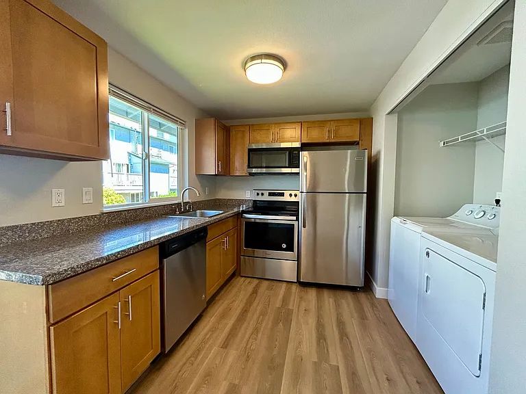 207 Dorn 8-plex — Photo 7