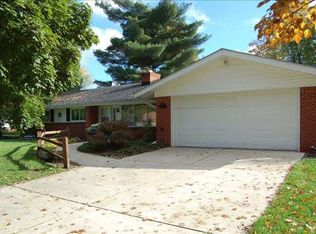 7258 Glenmore Dr, Lambertville, MI 48144