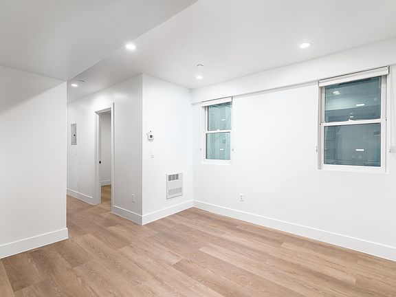 2nd image of 969 Bush St #2