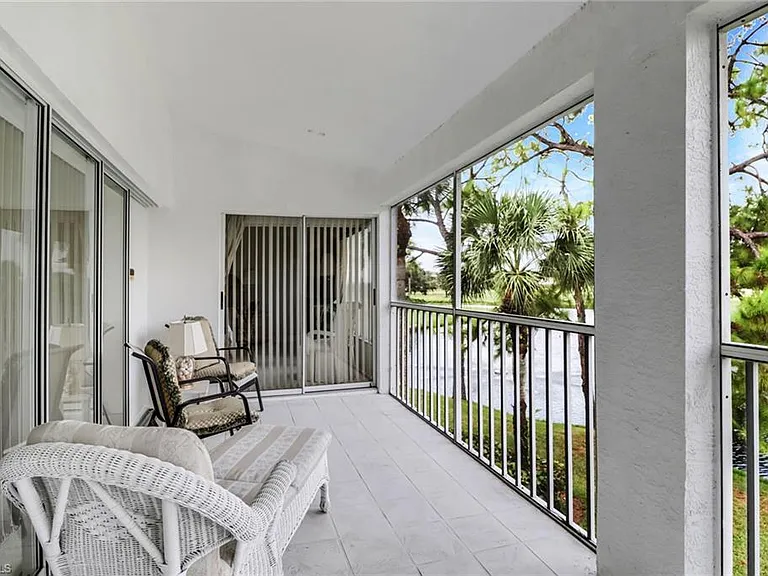 13131 Castle Harbour Dr #M3 — Photo 22
