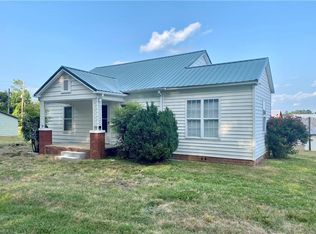137 Broadway Rd, Lexington, NC 27295