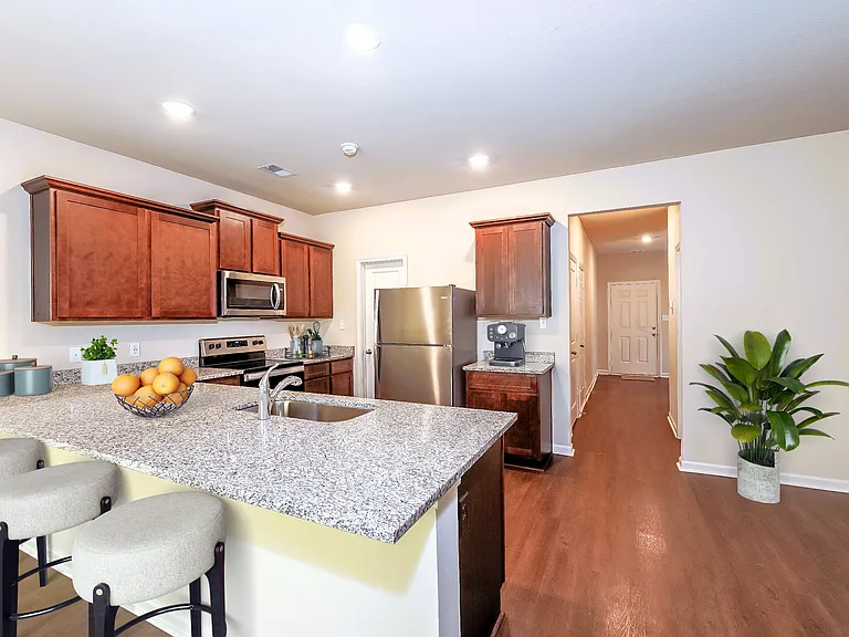6459 Rainbow Row — Photo 3