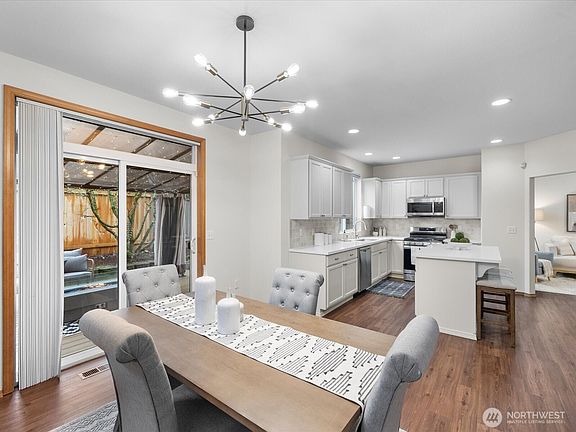 5th image of 20307 11th Avenue W