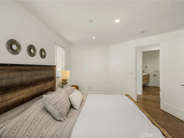 4405 Channel Pl — Photo 12