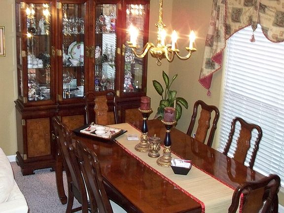FORMAL DINING AREA OPEN TO LIVING AREA