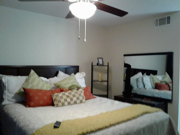 3rd image of 14036 Fairway Island Dr APT 1512