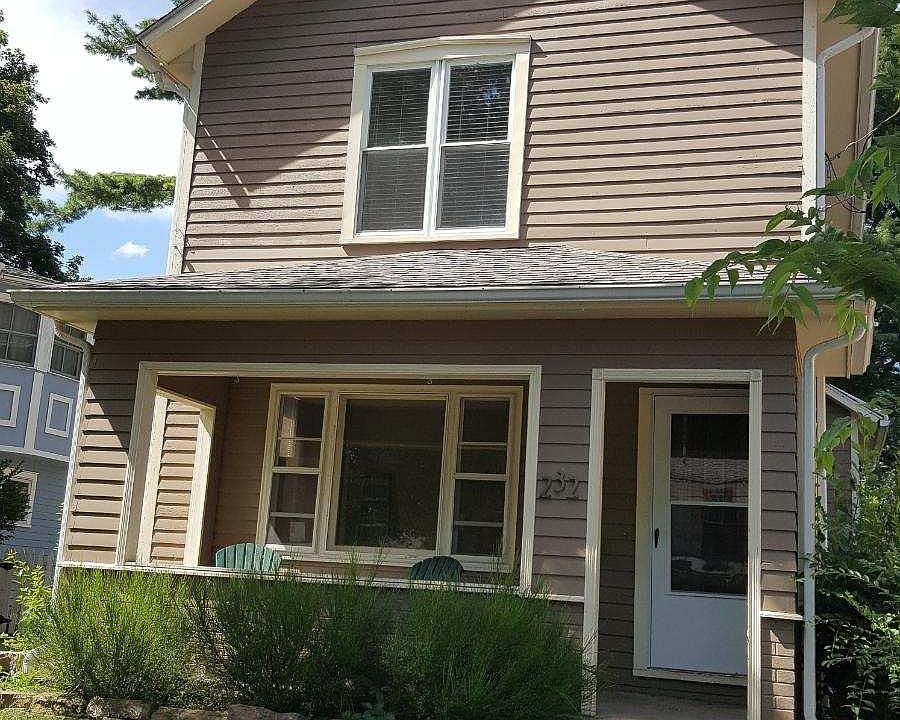 1st image of 232 E Maple St