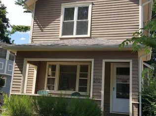 232 E Maple St, Granville, OH 43023