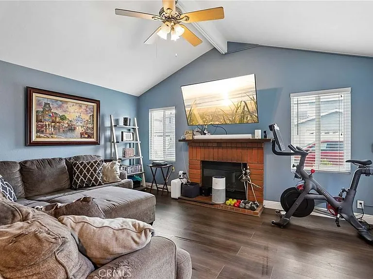 3739 Countryside Ln — Photo 4