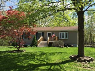 31 Heinsman Ln, Wallkill, NY 12589