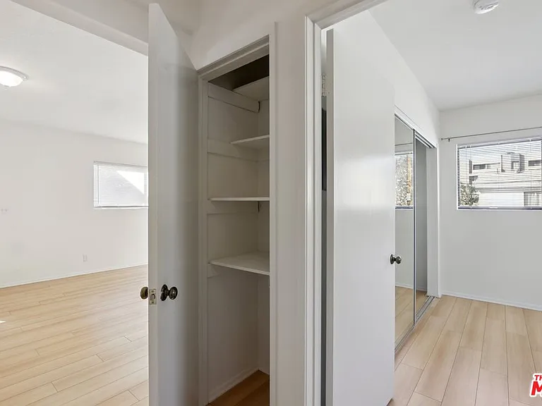 5429 Troost Ave #4 — Photo 16