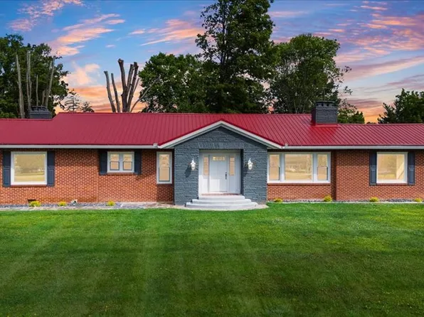 2001 Lee Hwy, Pulaski, VA 24301