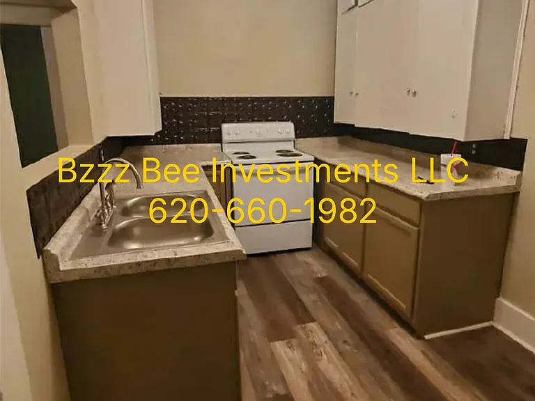 243 S Brewer St — Photo 7