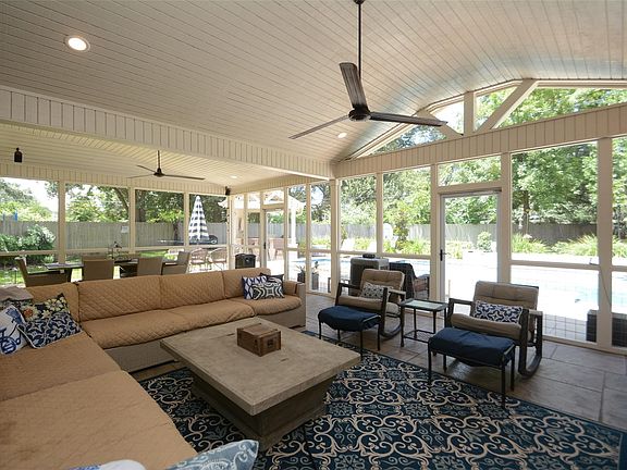 4th image of 14419 Spanish River Ln