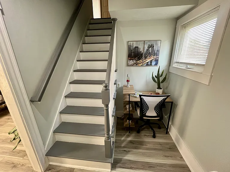 203 Hall St — Photo 5