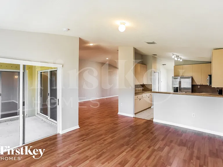 8962 SW 209th Ter — Photo 5