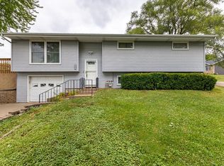 3901 Inwood Ave, Dubuque, IA 52001