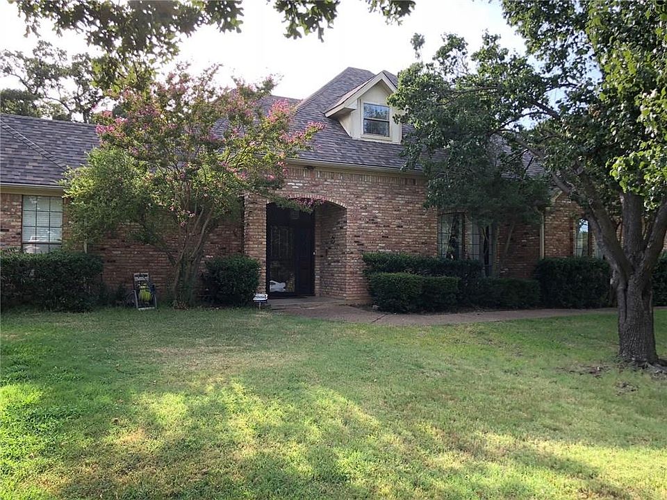 2nd image of 275 Brown Cliff Ct