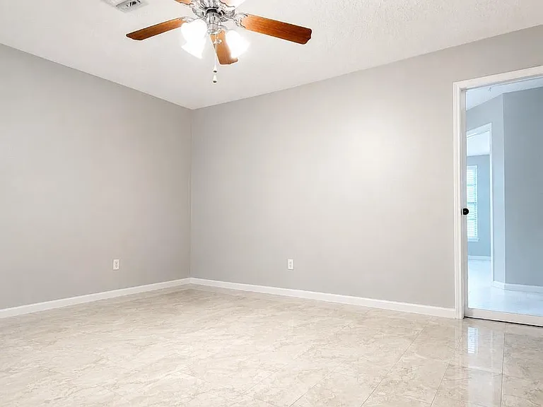 9002 Sabastian Dr — Photo 22