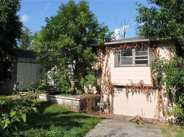 1715 N Pearl St, Independence, MO 64050