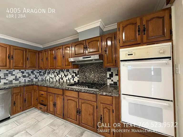 4005 Aragon Dr — Photo 10