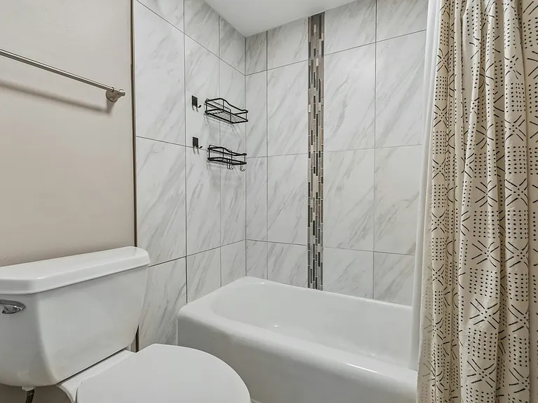 4800 E Hale Pkwy — Photo 19