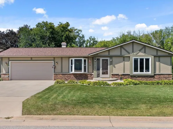 1208 Amber LANE, Watertown, WI 53098