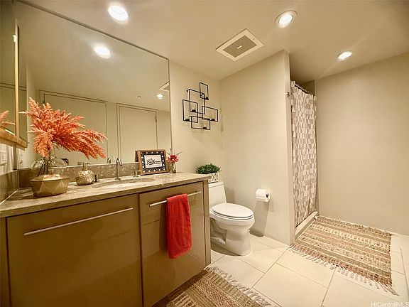 4th image of 1200 Queen Emma St APT 3108