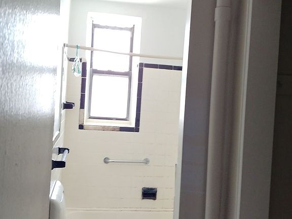 3rd image of 8846 Fort Hamilton Pkwy #5J