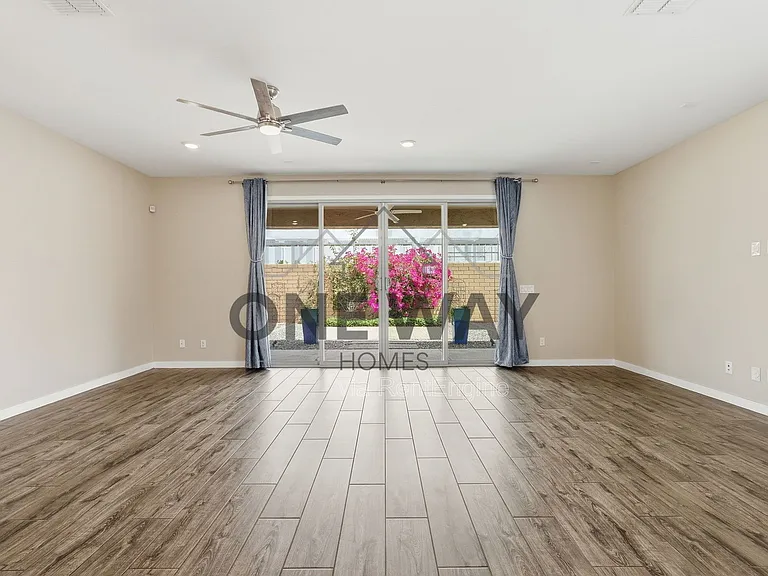 9836 E Red Giant Dr — Photo 12